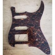 PICKGUARD STRAT SSH TORTOISE PEARL HUMBUCKER AVEC CAPOT