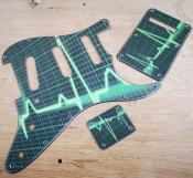 PICKGUARD STRAT SSS CUSTOM PEAK + PLAQUES ARRIERES