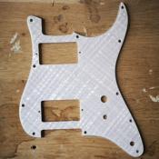 PICKGUARD STRAT HH TOGGLE SWITCH WHITE PEARL WEBBING