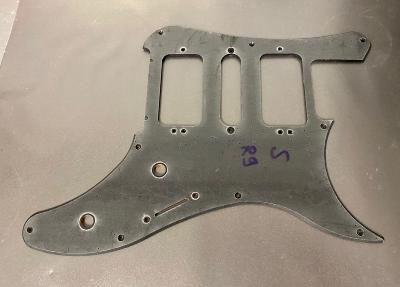 PICKGUARD VIGIER EXCALIBUR SUPRA BLACK MATE HSH AVANT 2005