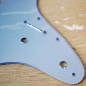 PICKGUARD STRATOCASTER HH BLEU PALE MIROIR