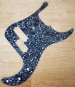 PICKGUARD PRECISION BASS 5 CORDES MEXIQUE BLACK PEARL