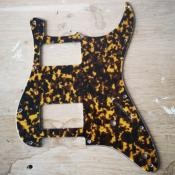 PICKGUARD STRATOCASTER HH 2 POTS TIGER YELLOW