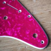 PICKGUARD STRATOCASTER HH 2 POTS PINK PEARL