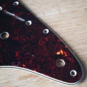 PICKGUARD STRATOCASTER HH 2 POTS TORTOISE INTENSE