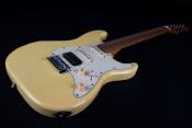 GUITARE ELECTRIQUE JET GUITARS JS400 VINTAGE YELLOW